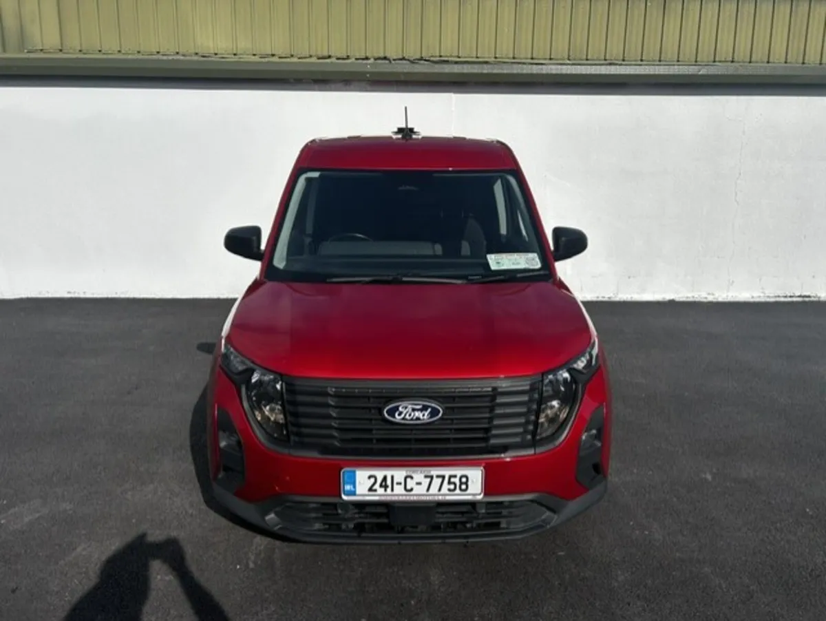Ford Transit Courier 2024 - Image 3