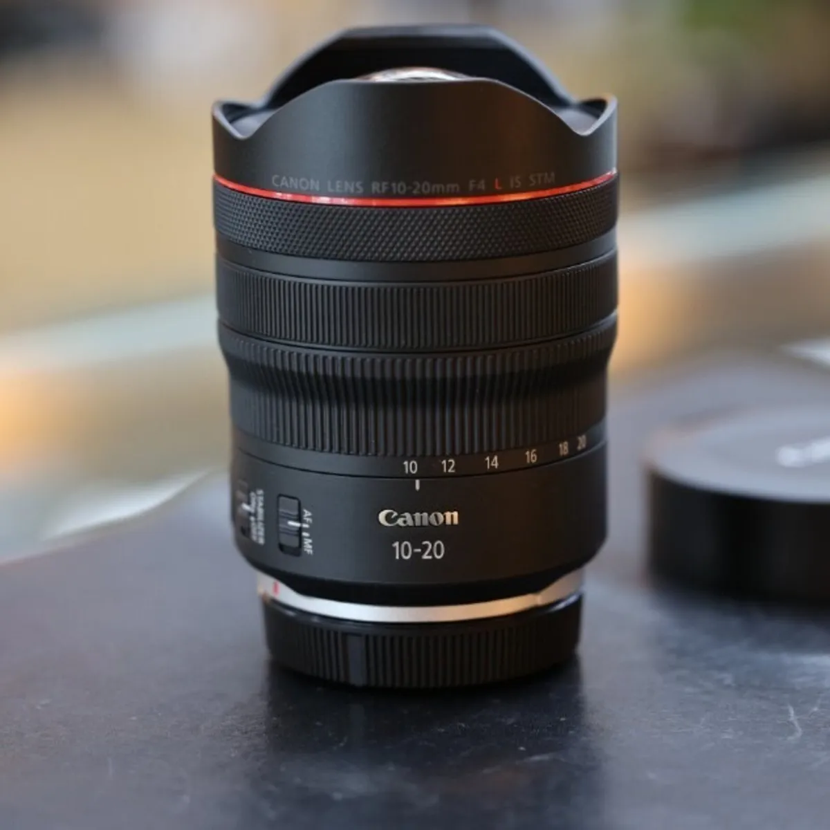 Canon rf 10-20mm f4 wide angle lens - Image 1