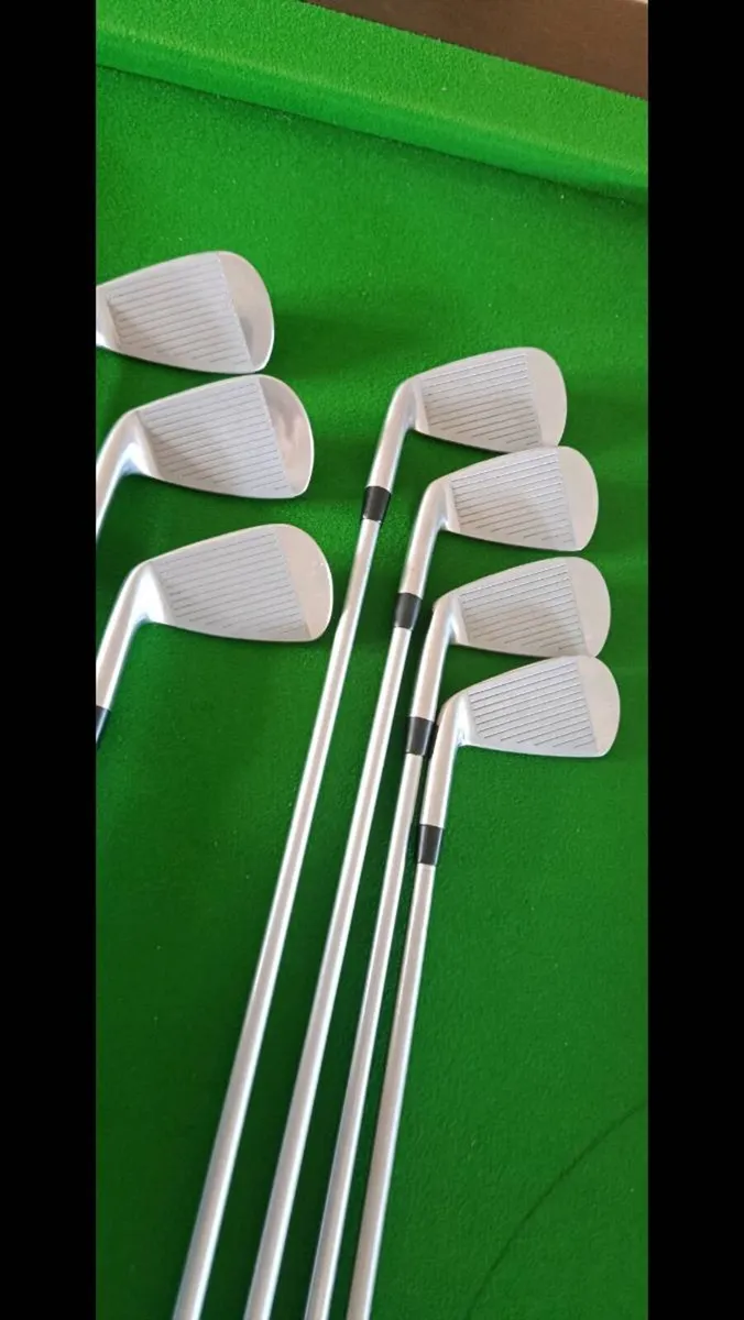 SRIXON Z-TX irons 4-Pw - Image 2