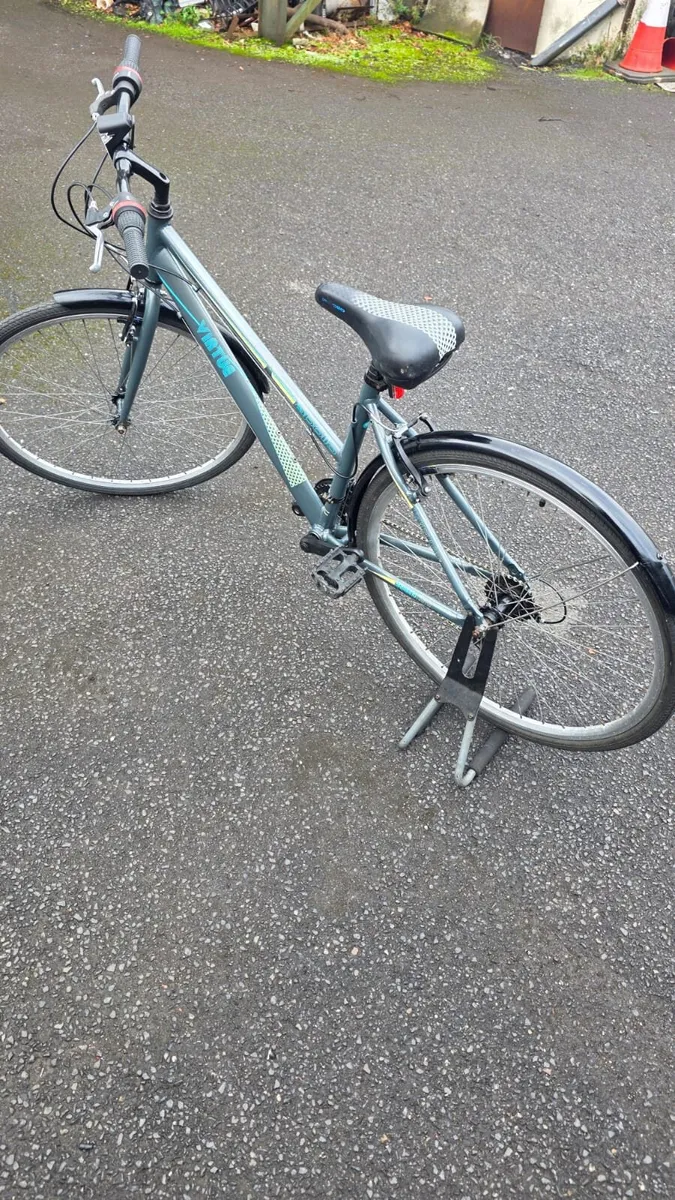 28” Alloy Hybrid Bike – 18” Frame – €150 - Image 3