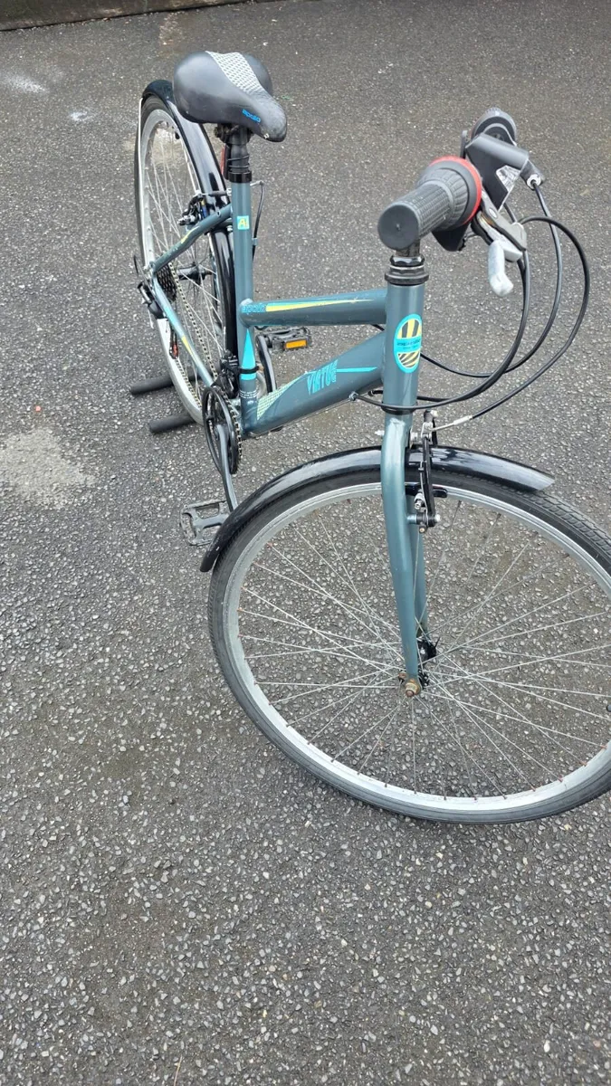 28” Alloy Hybrid Bike – 18” Frame – €150 - Image 4