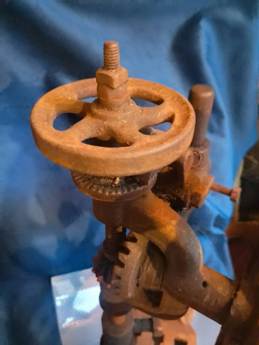 Antique Cast Iron Hand-Crank Pillar Drill / Bench - Image 3