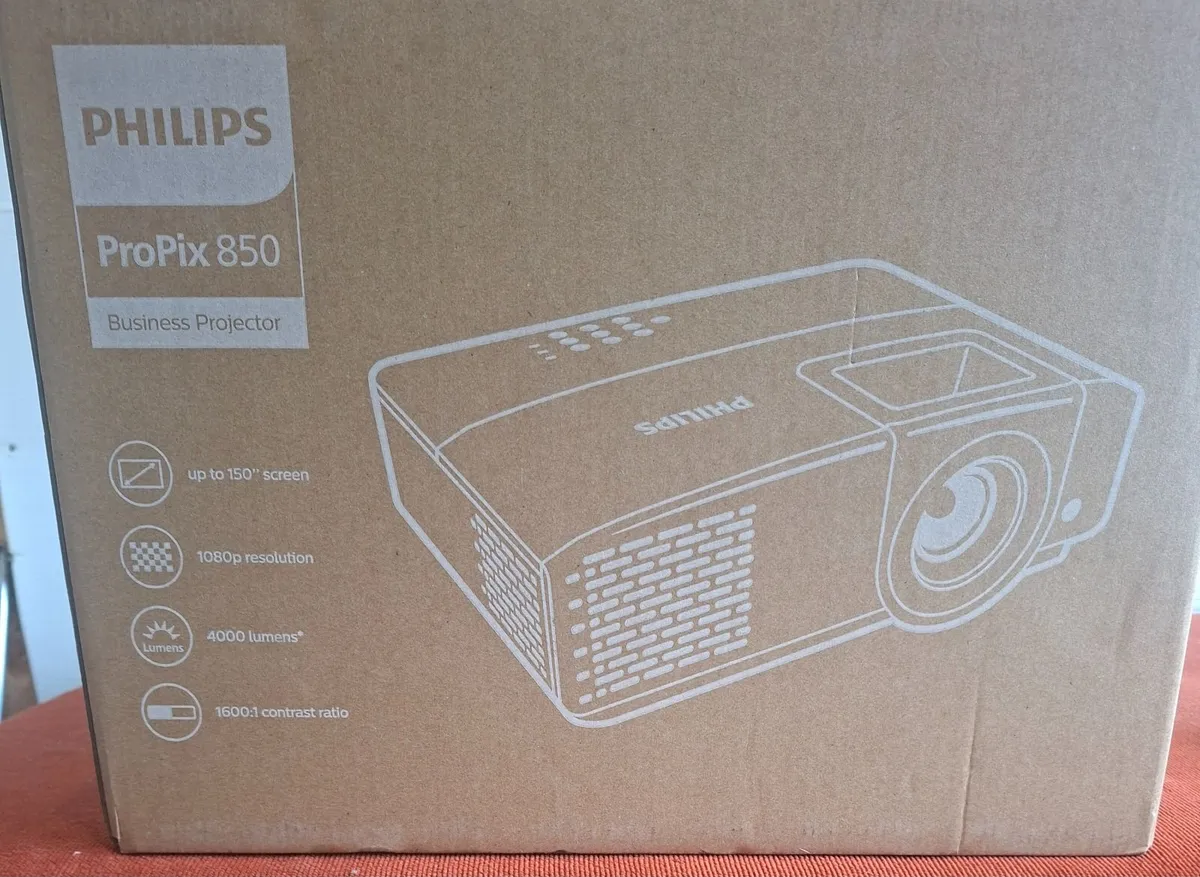 Projector - Image 1