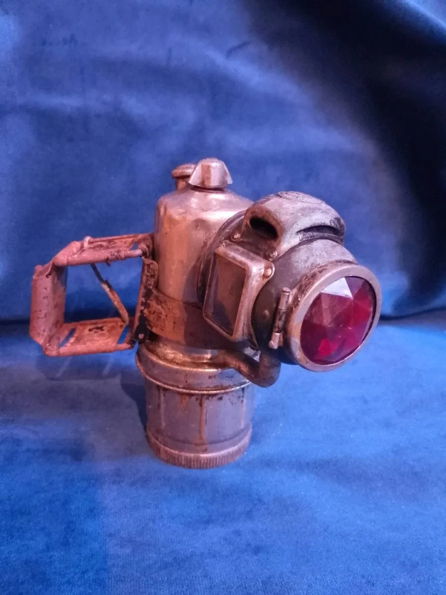 Circa 1900 "British Miller Made" Carbide Rear Safe - Image 2