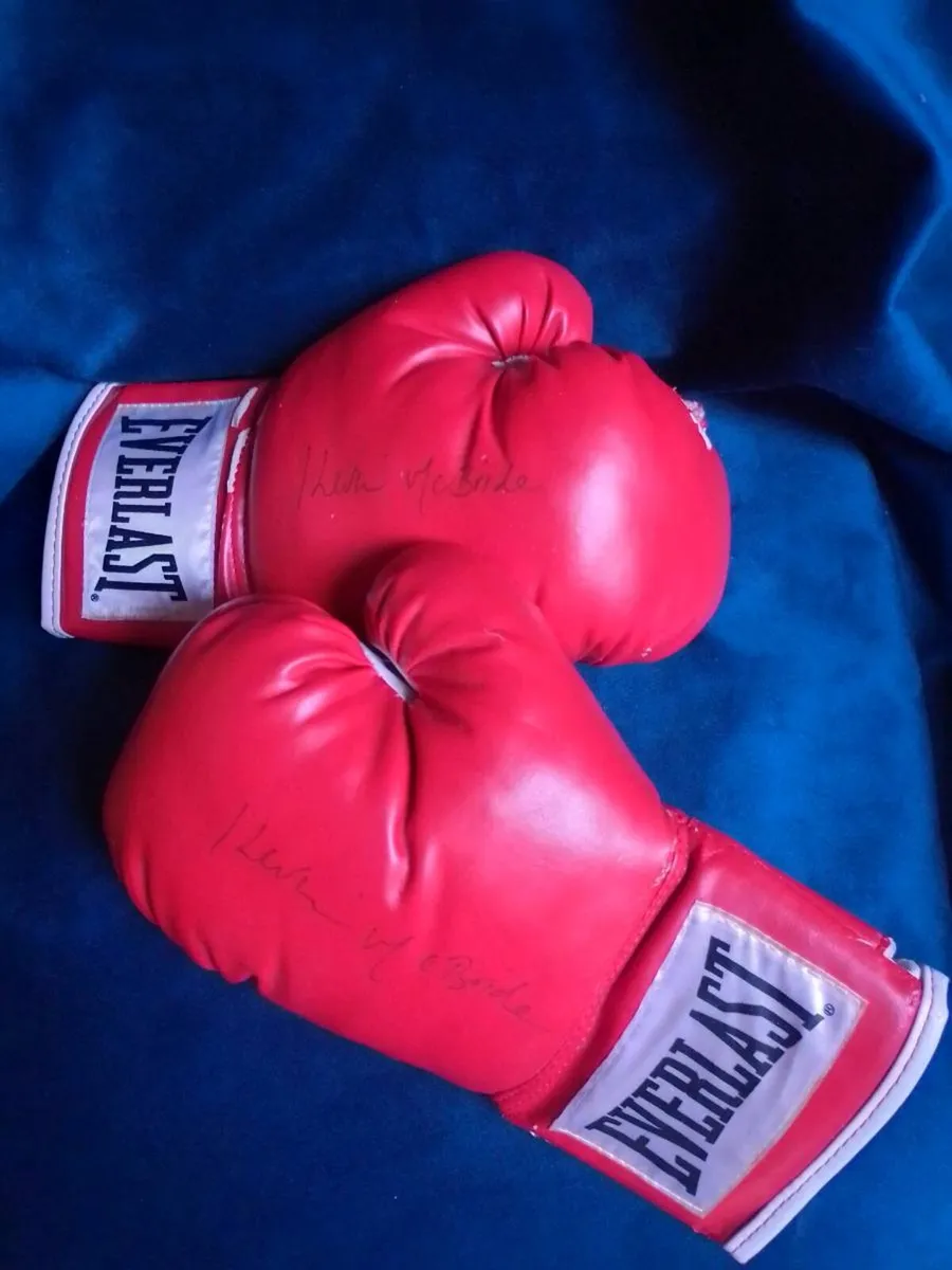 Autographed Kevin McBride Signed Everlast Boxing G - Image 1