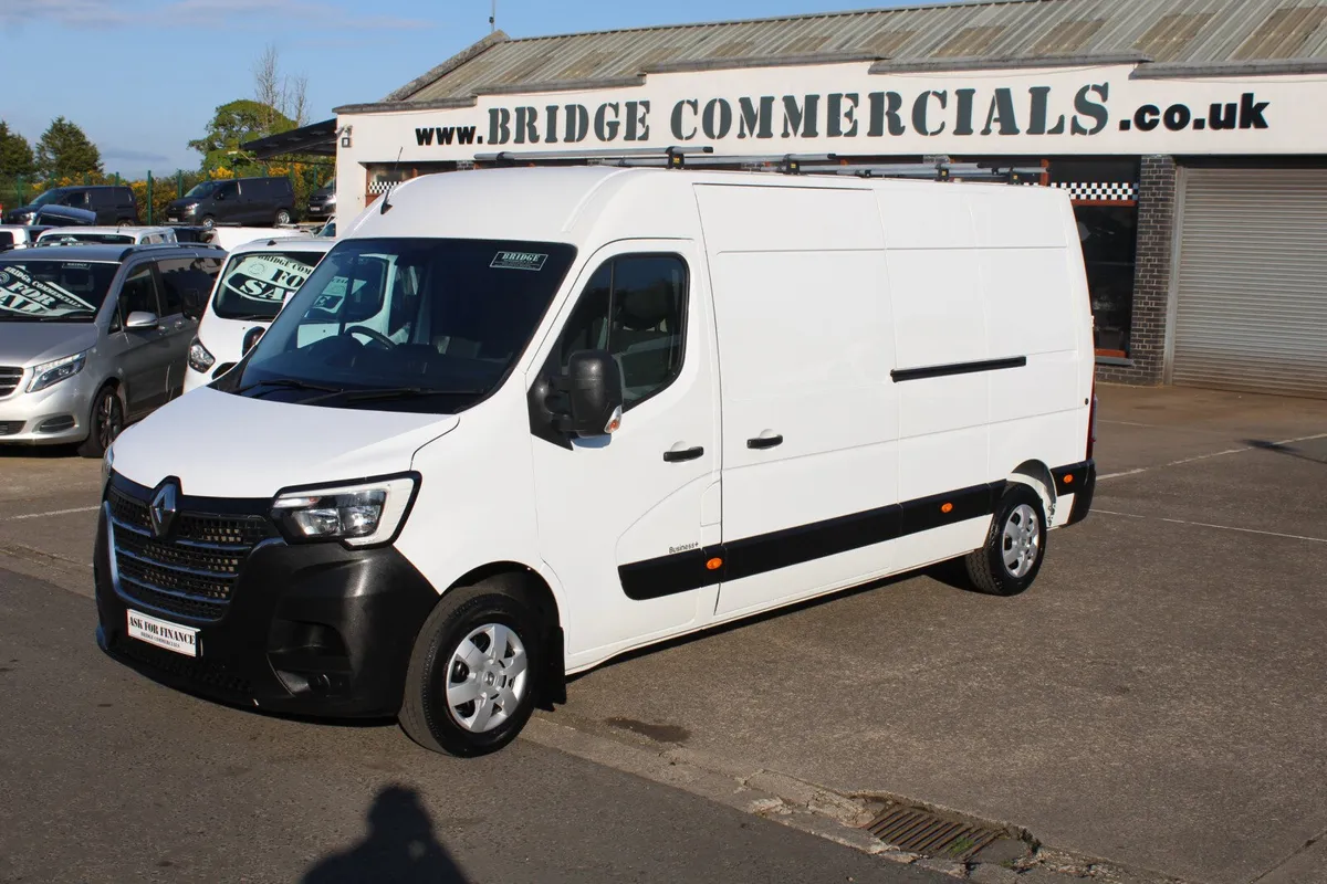 2023 Renault Master LM35 Business+ - Image 1