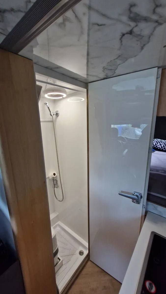 Camper crafter - Image 2