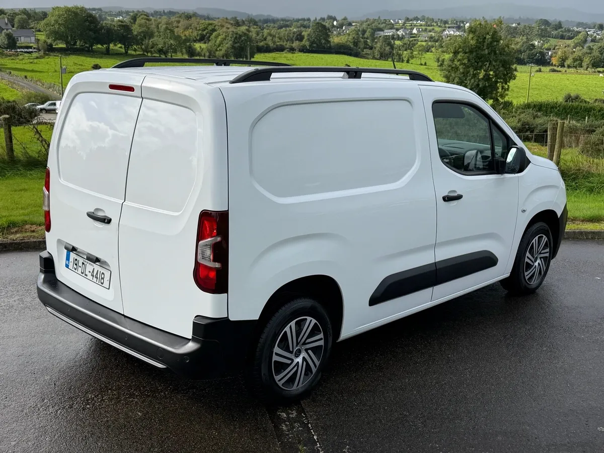 2019 Citroen Berlingo 1.6 (3 seats) - Image 2