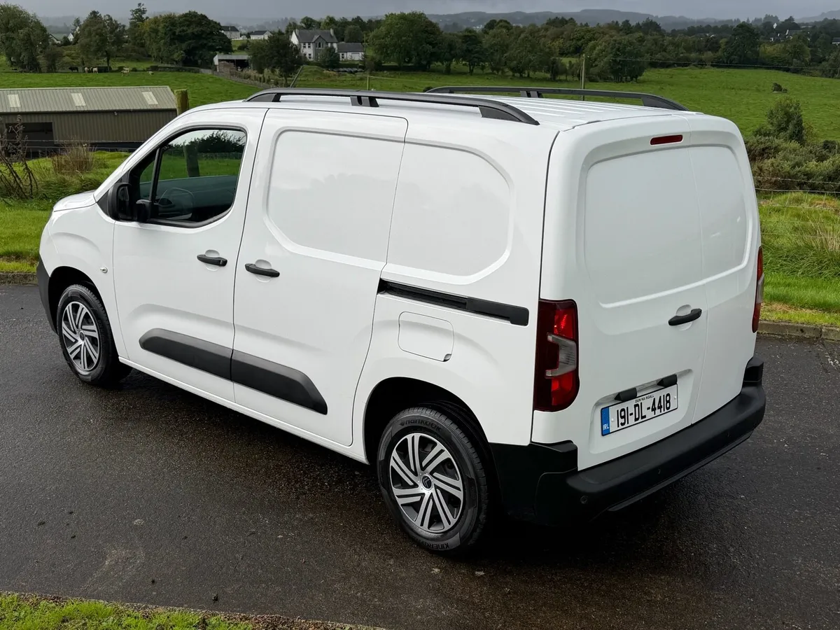 2019 Citroen Berlingo 1.6 (3 seats) - Image 4