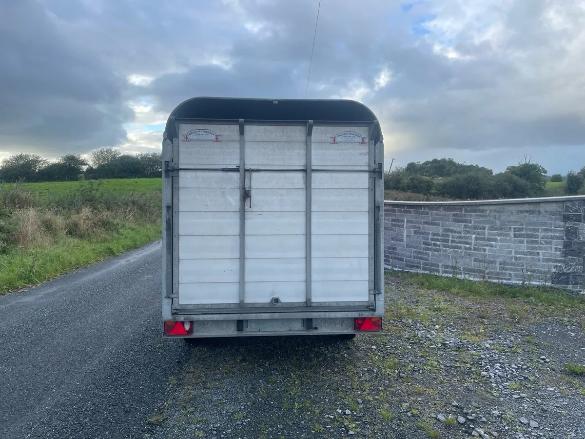 GRAHAM EDWARDS 12X6 CATTLE TRAILER - Image 4