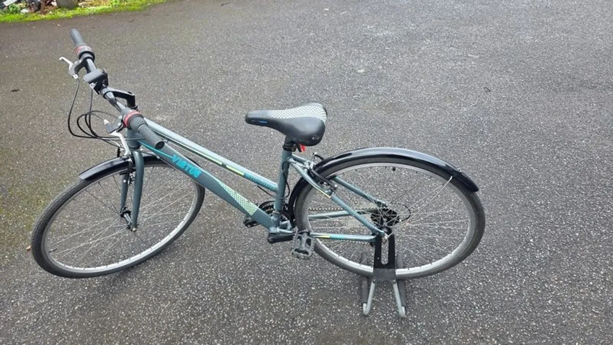 Ladies Bike   28 Alloy Hybrid Bike   18inch Frame - Image 2