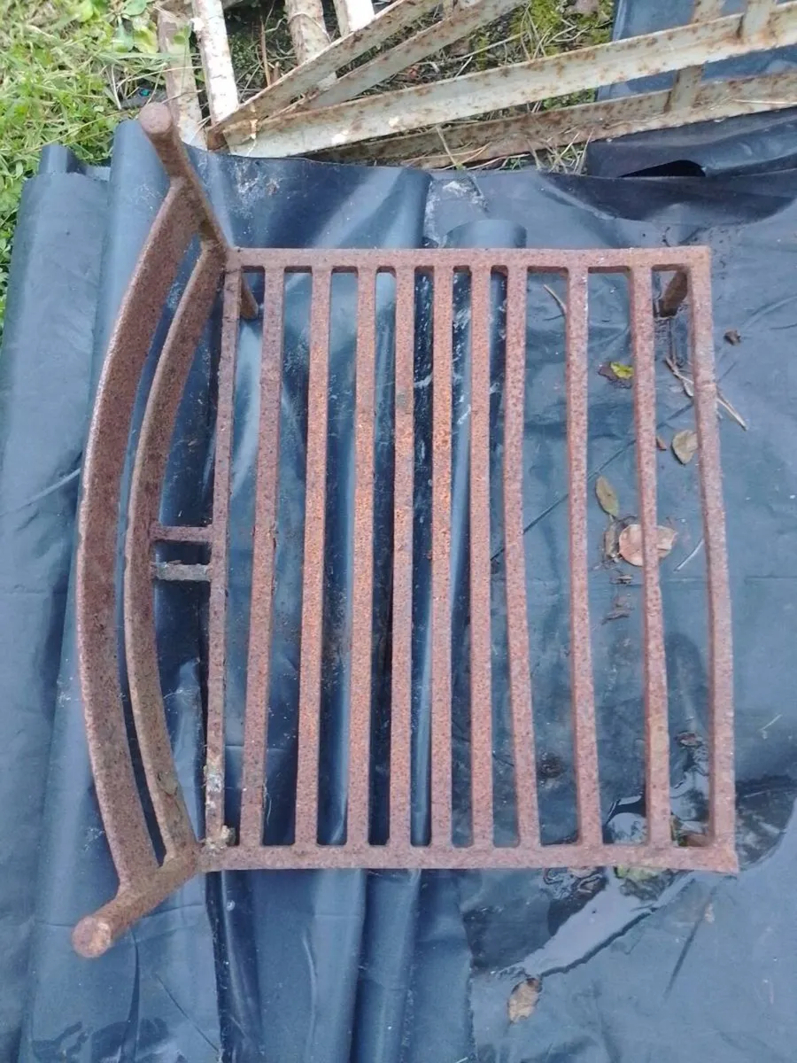 Antique Cast Iron Cottage Fireplace Grate - Image 3