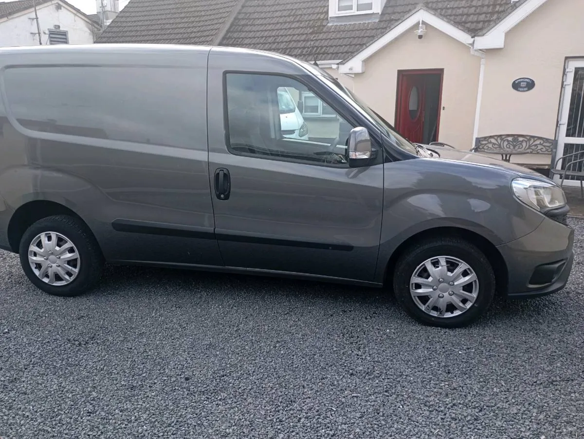 Flat doblo cargo 151 - Image 2