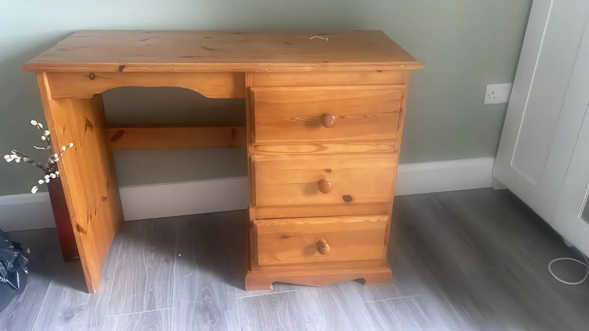 Desk