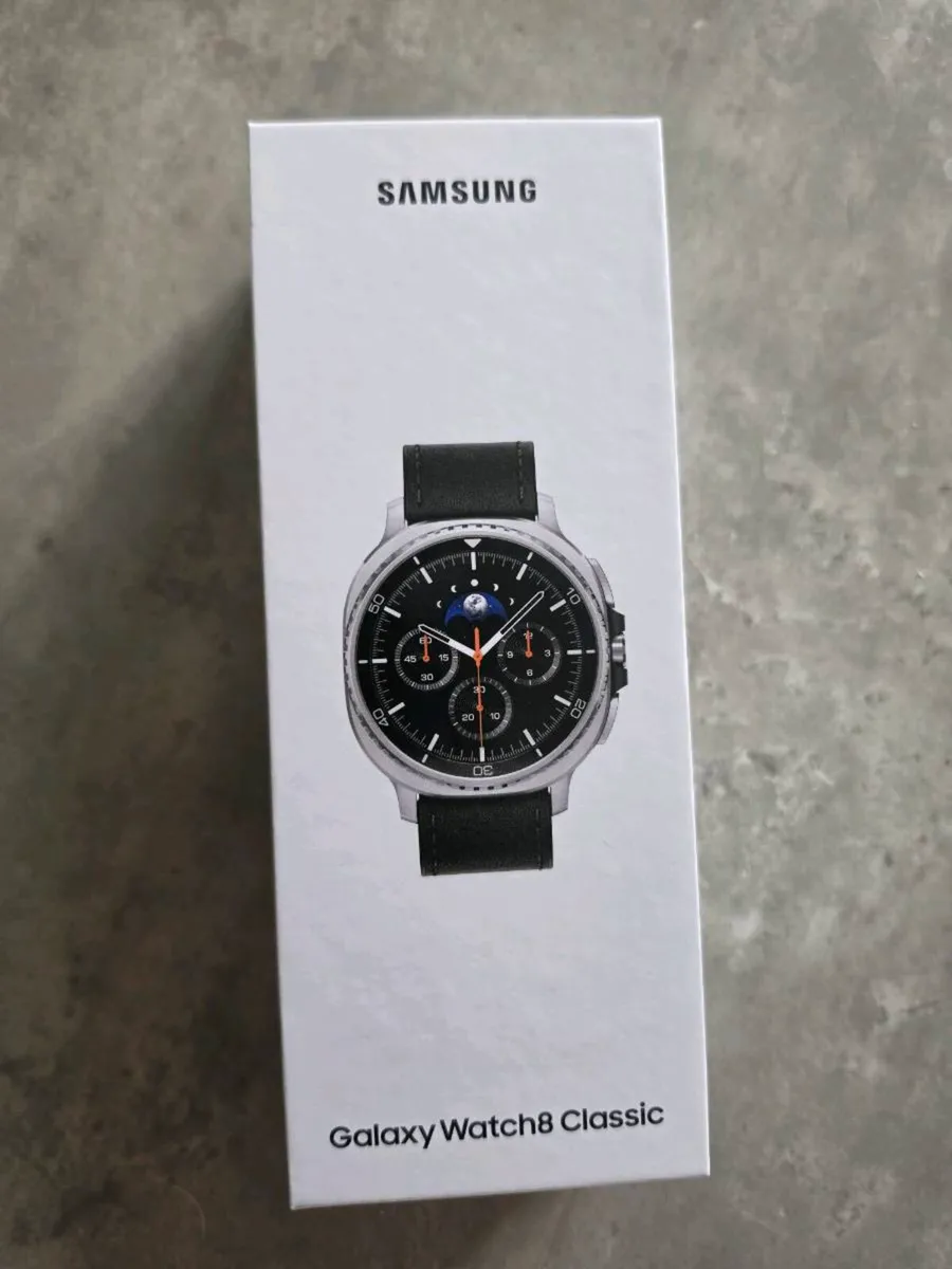 Samsung galaxy watxh8 classic - Image 1