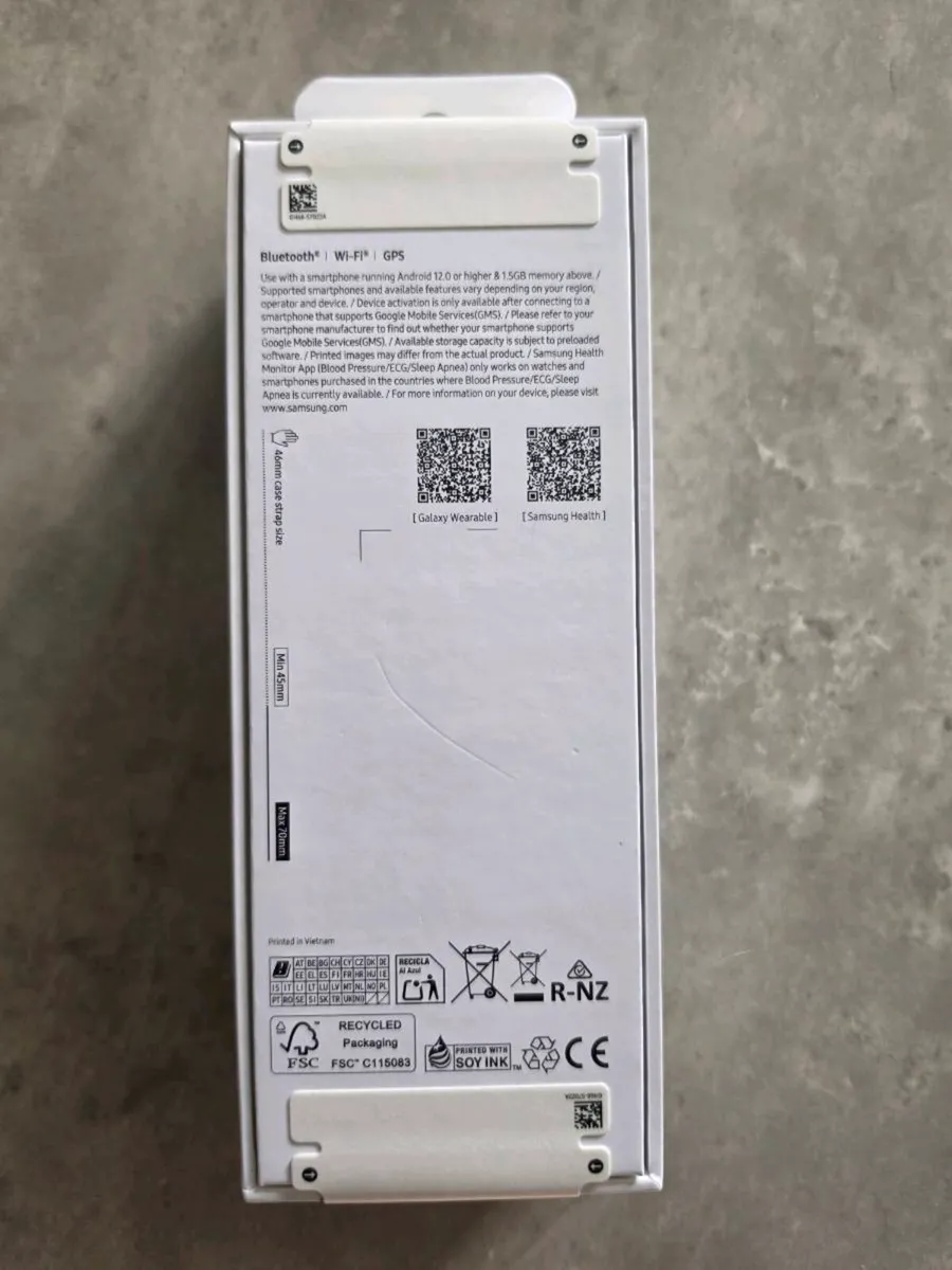 Samsung galaxy watxh8 classic - Image 2
