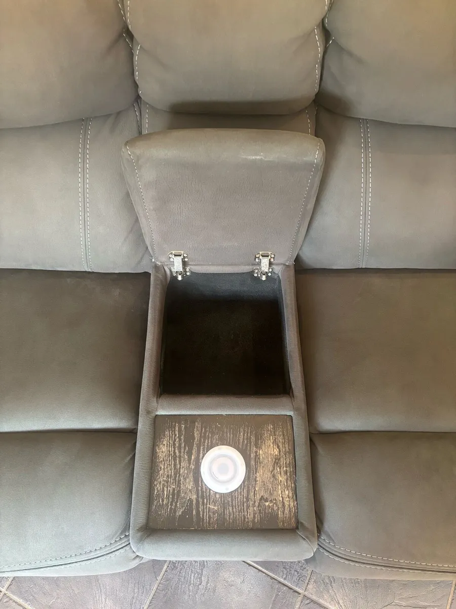 Electric 2 seater couch and electric recliner - Image 2