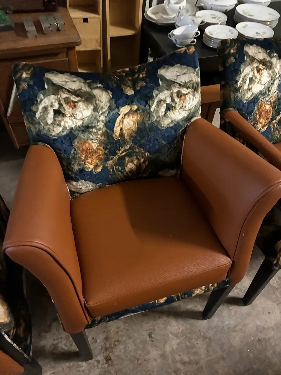 Bar furniture - Image 3