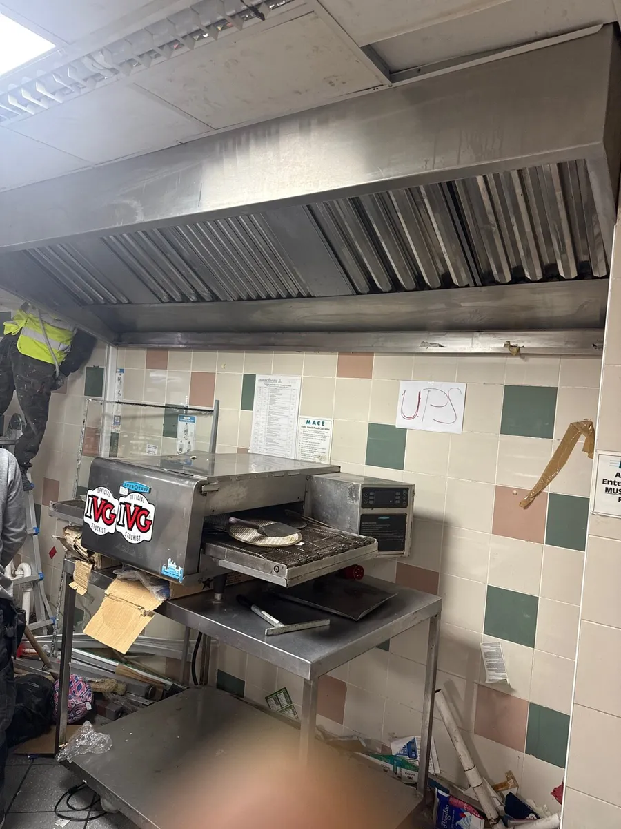 Pizza oven, canopy , fryer, dough machine - Image 2