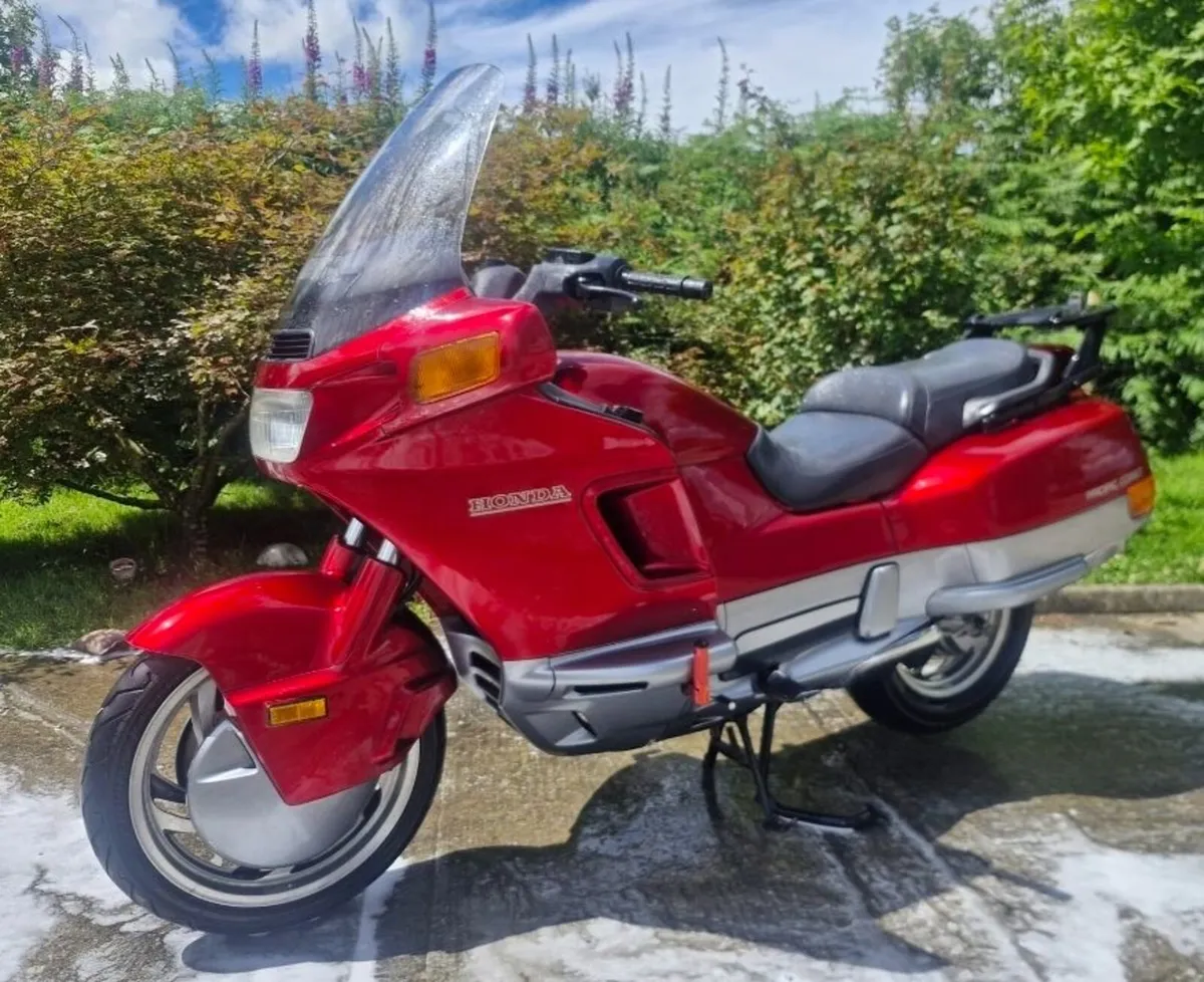 Honda "Pacific Coast " 29,000 miles only!!!! - Image 1