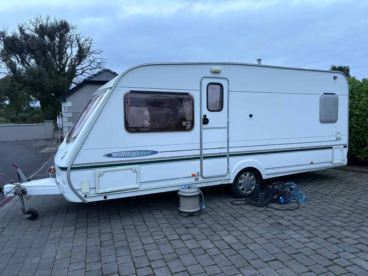 Caravan - Image 2