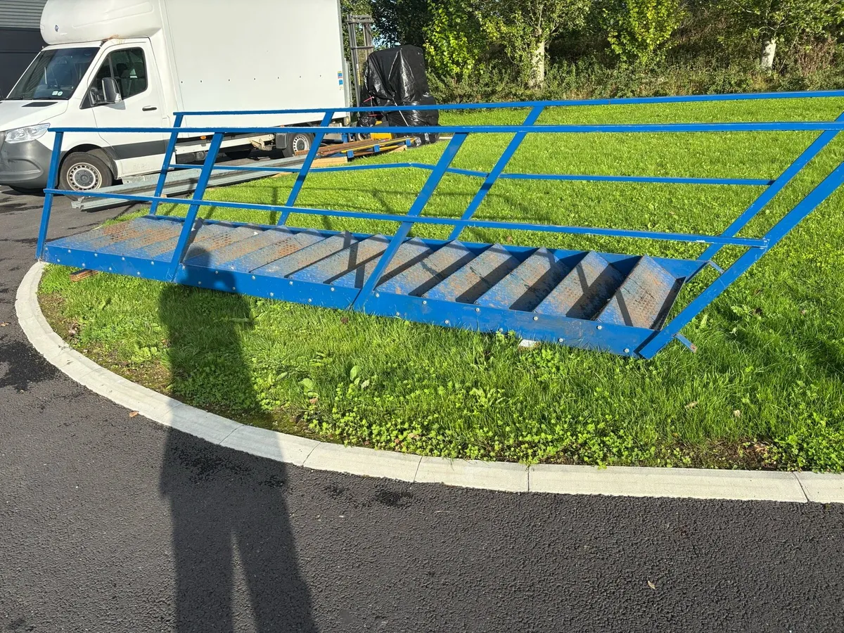 Steel stairs - Image 2