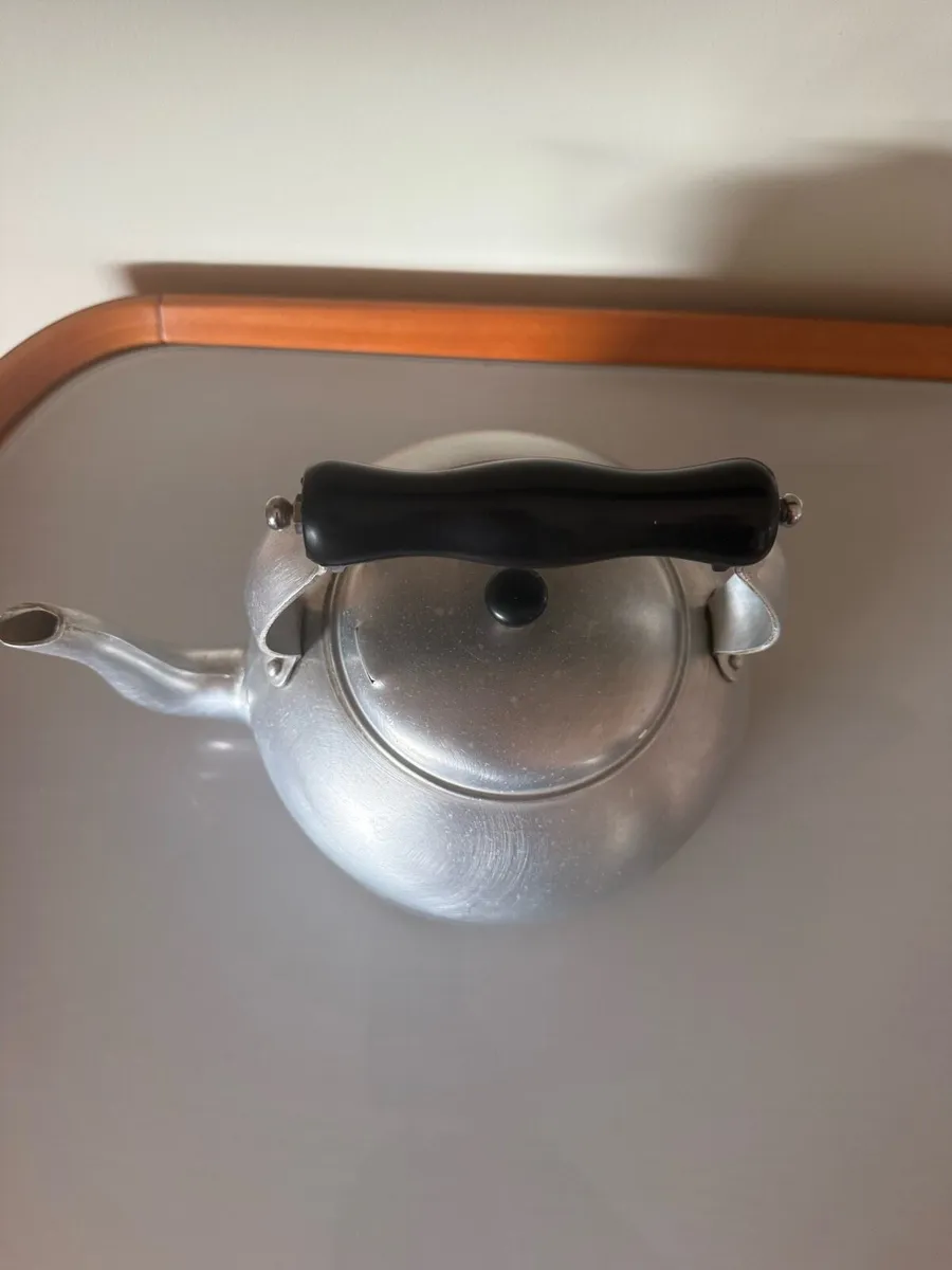 Vintage Castle Brand Kettle - Image 2