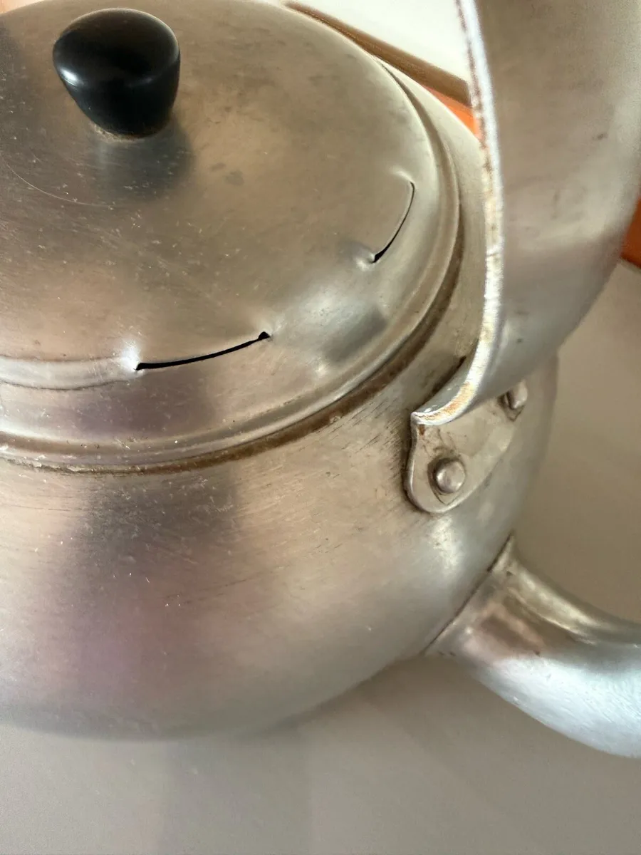 Vintage Castle Brand Kettle - Image 4