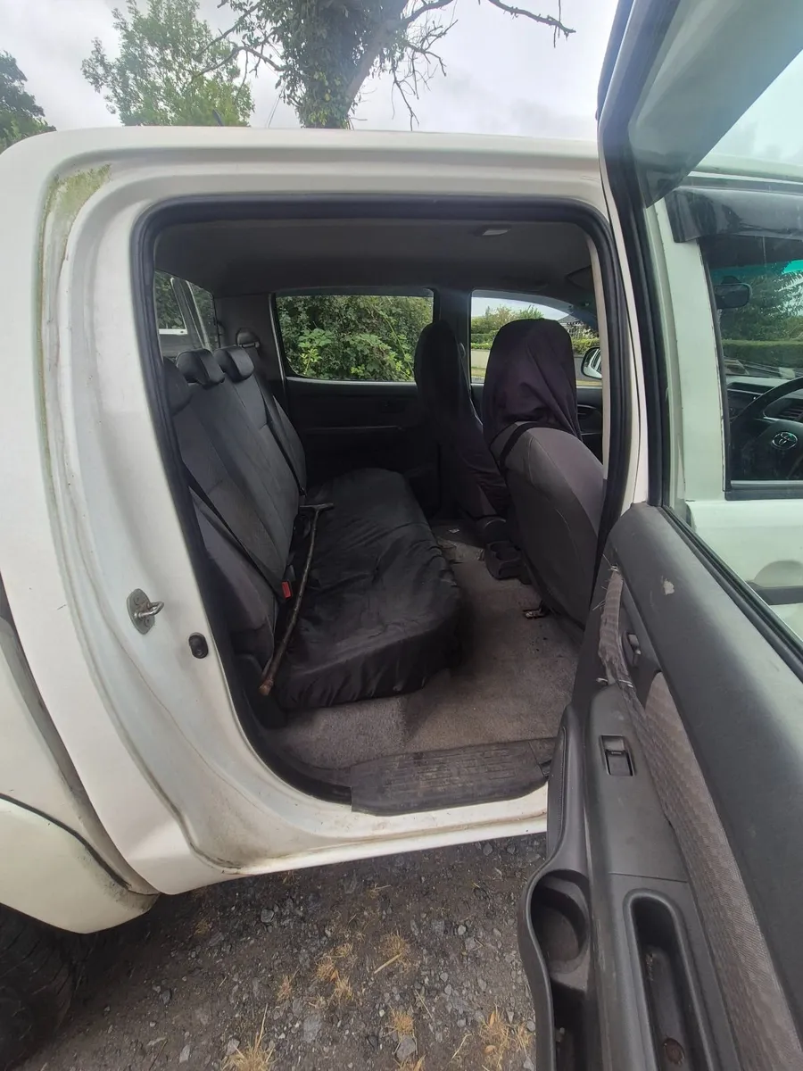 Toyota Hilux 2012 - Image 3