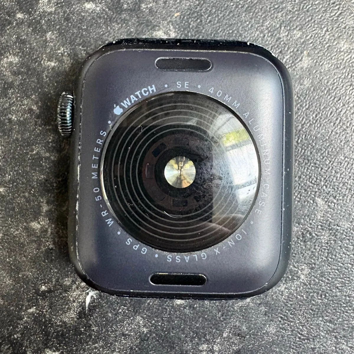 Apple Watch SE 2nd Generation 40mm Midnight Black - Image 3