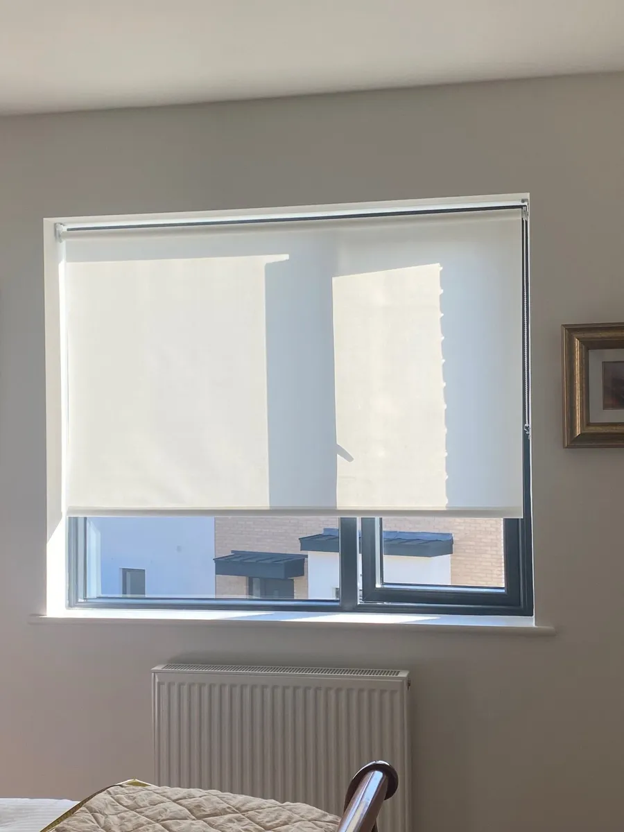 Roller blind - Image 1
