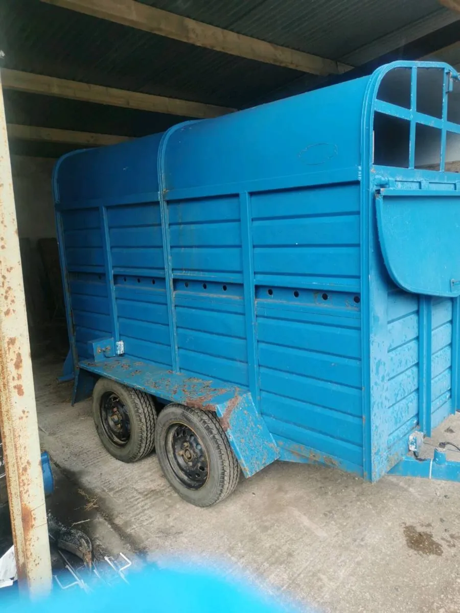 Trailers - Image 1
