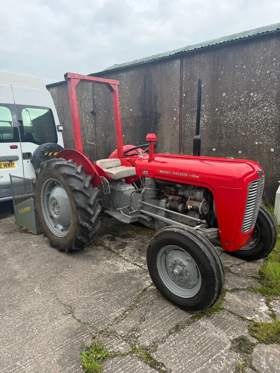 Massey Ferguson 35 - Image 1