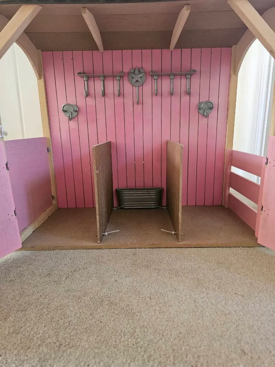 Our generation stables and accessories - Image 2