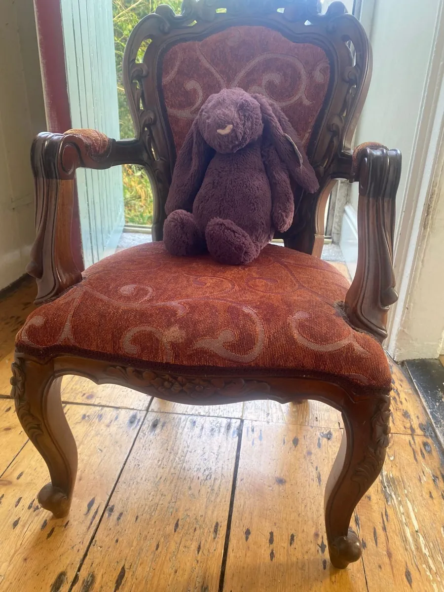 Antique chair - Image 1