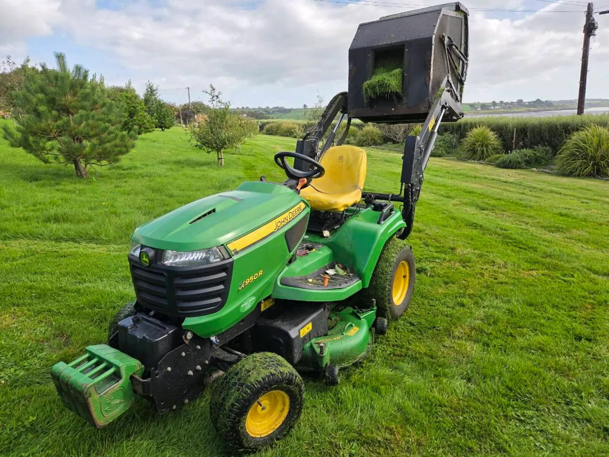 John Deere x950 lawnmower - Image 1