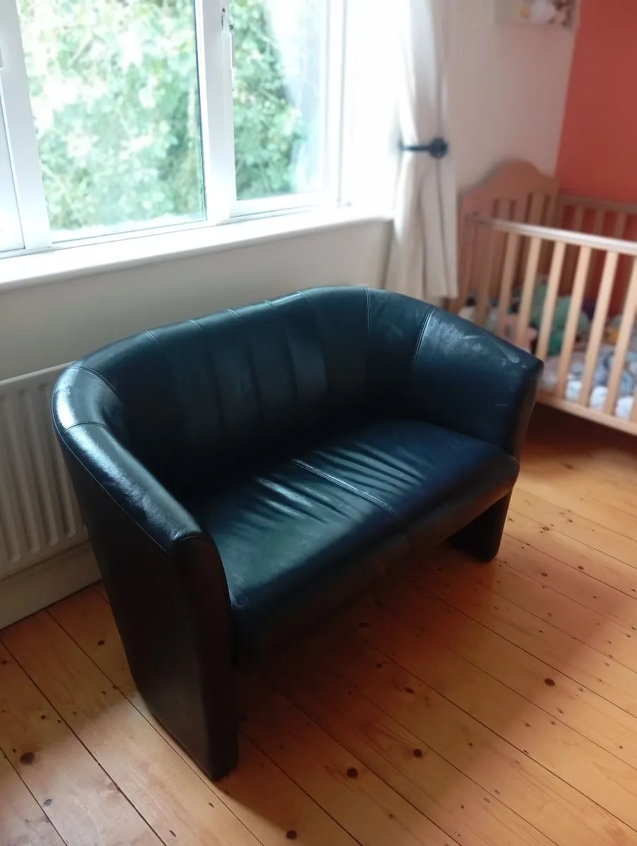 2 seater club sofa - Image 2