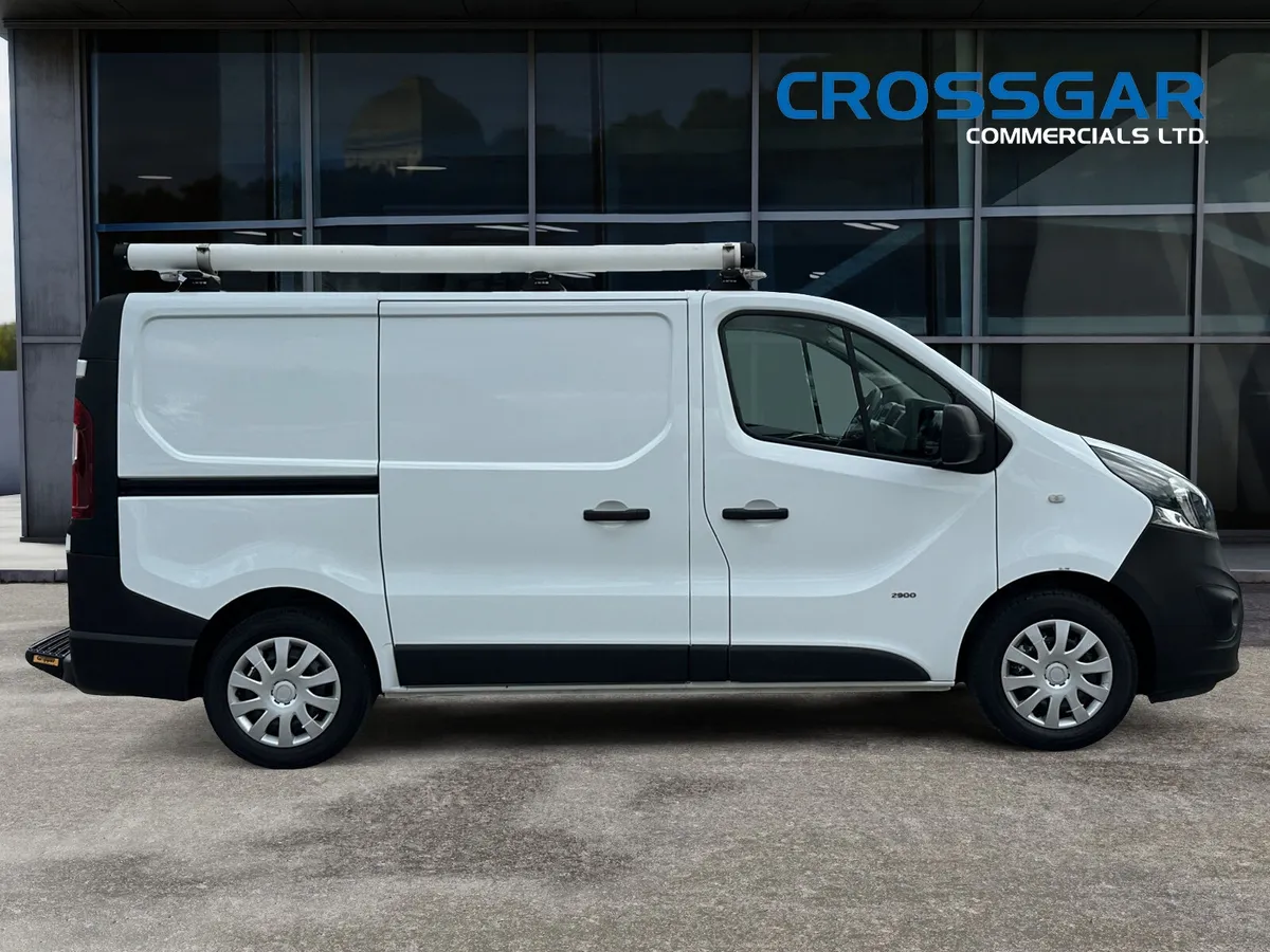 Vauxhall Vivaro 2018 No Import Tariff - Image 4