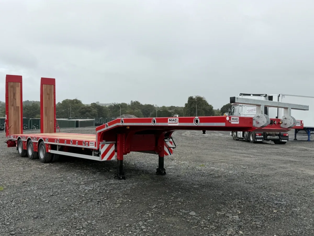 2026 MAC 45FT Fixed Bed Lowloader Tri Axle Trailer - Image 1