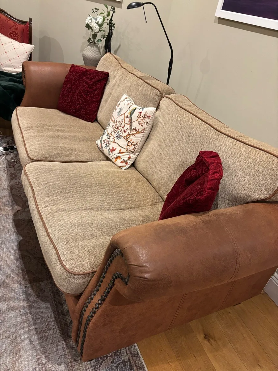 Settee and matching chair - Image 2