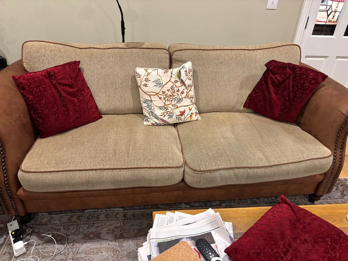 Settee and matching chair - Image 3