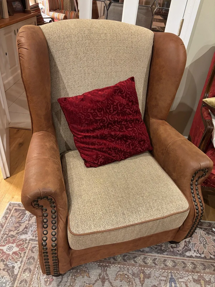 Settee and matching chair - Image 4