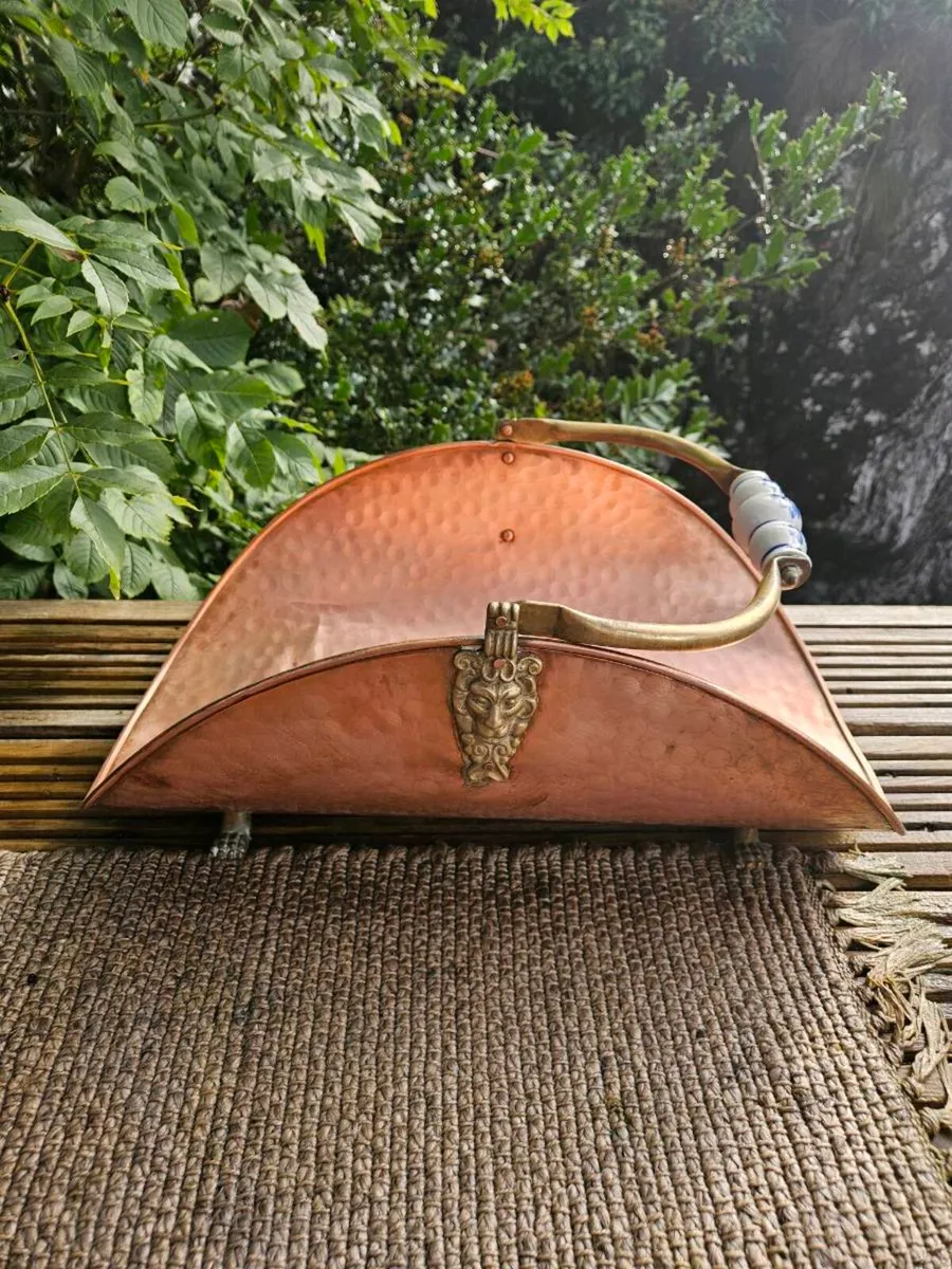 Antique Copper & Brass Coal Scuttle & Log Carrier - Image 3