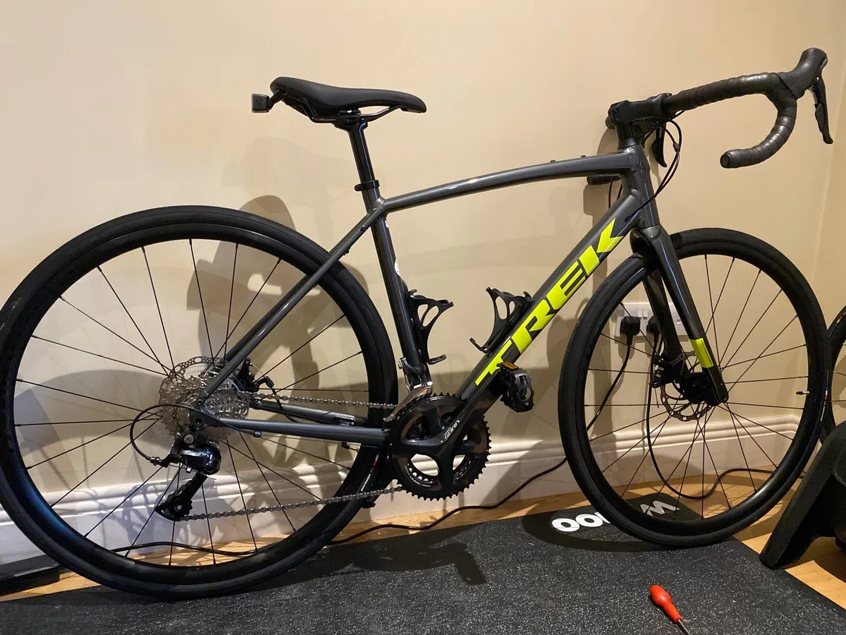 TREK Domane AL 3 Disc - Image 2