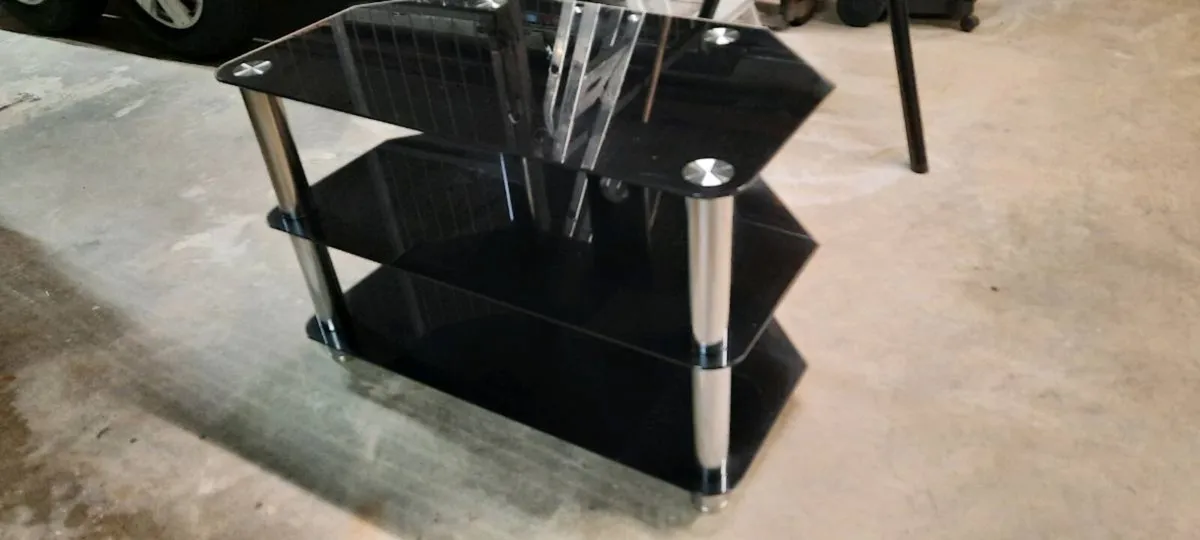 Bpack tv stand - Image 1