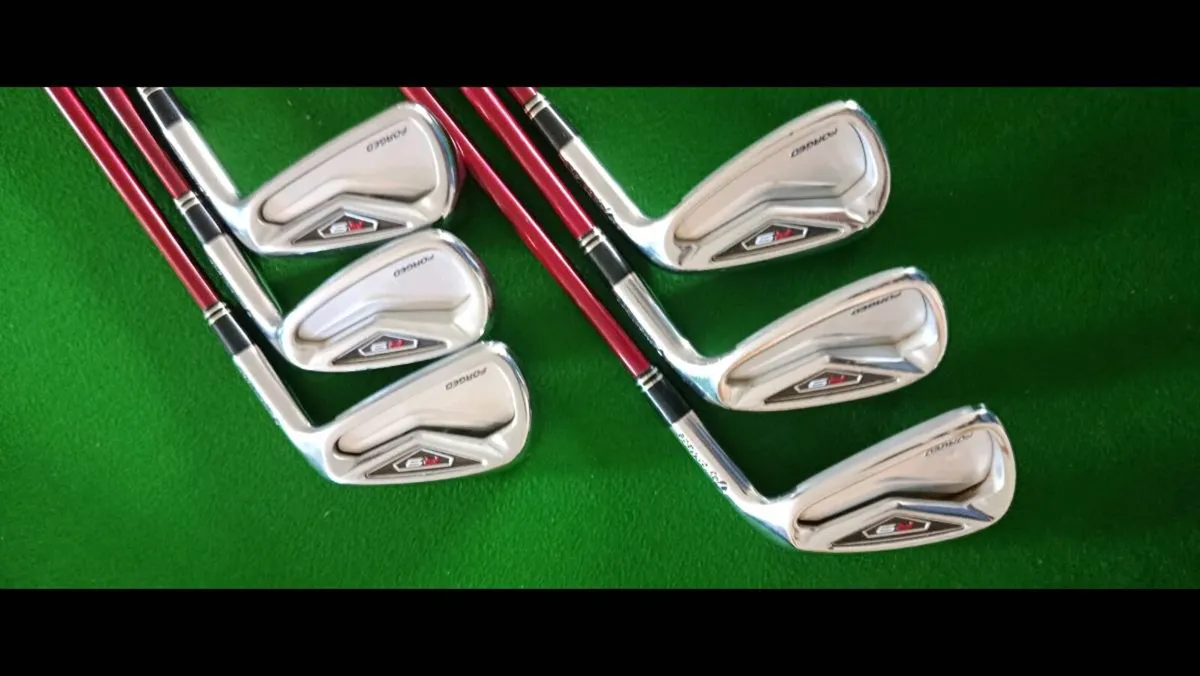 TaylorMade R9 irons - Image 1