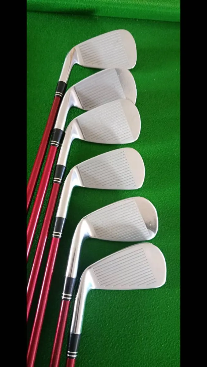 TaylorMade R9 irons - Image 3