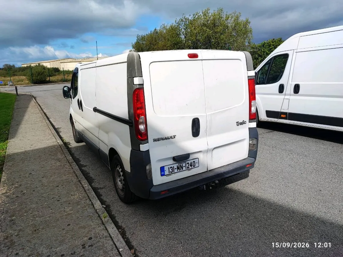 2013 Renault traffic . Fresh doe - Image 3