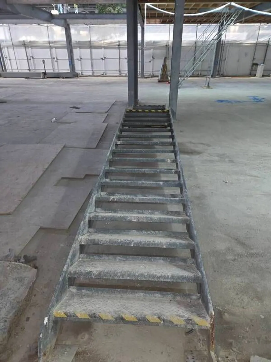 metal stairs - Image 2