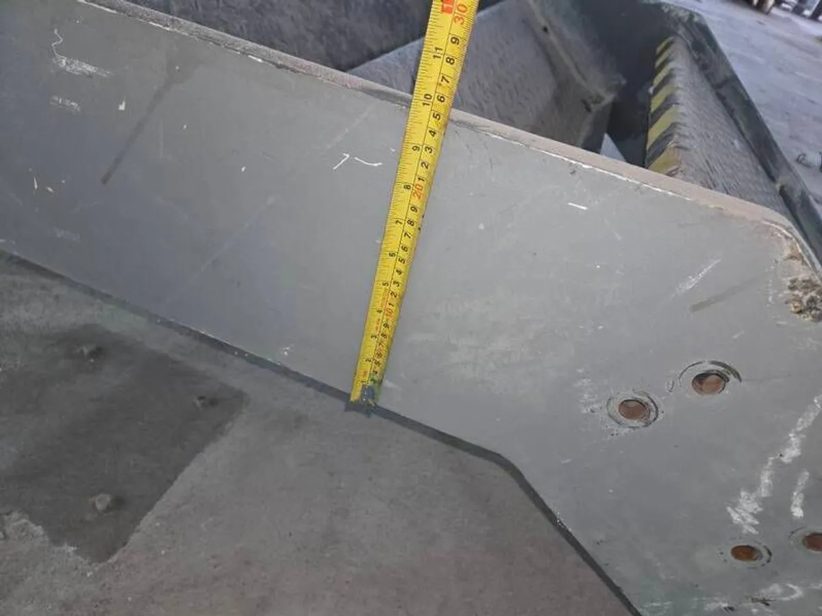 metal stairs - Image 4